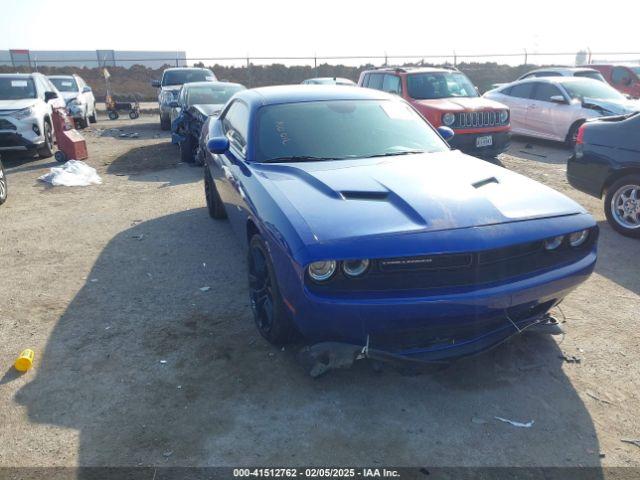  Salvage Dodge Challenger