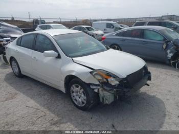  Salvage Nissan Altima