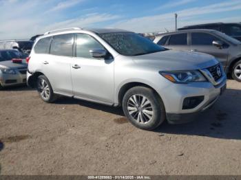  Salvage Nissan Pathfinder