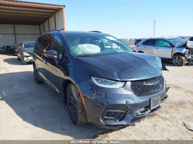  Salvage Chrysler Pacifica