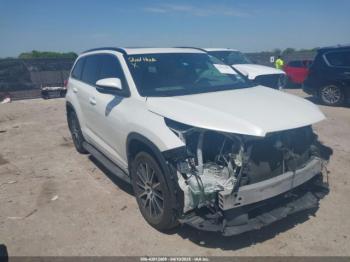  Salvage Toyota Highlander