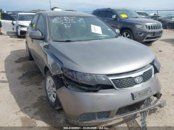  Salvage Kia Forte