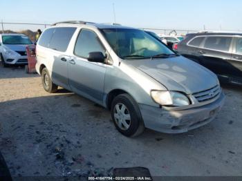  Salvage Toyota Sienna