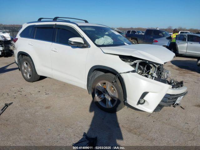  Salvage Toyota Highlander