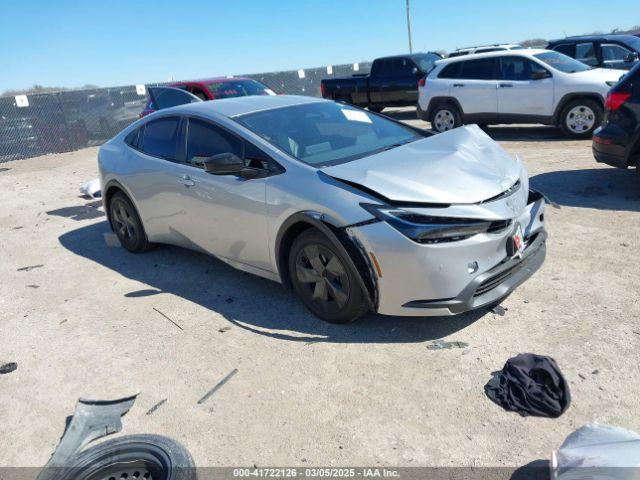  Salvage Toyota Prius