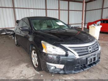  Salvage Nissan Altima