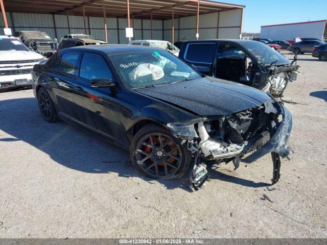  Salvage Chrysler 300