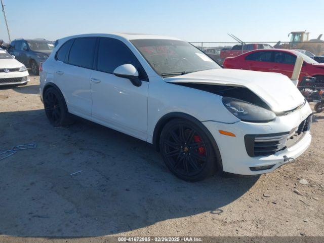  Salvage Porsche Cayenne