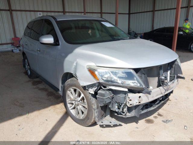  Salvage Nissan Pathfinder