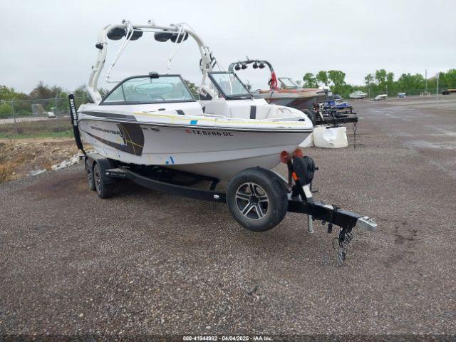  Salvage Nautique Super Air Nautique