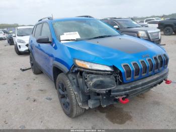  Salvage Jeep Cherokee