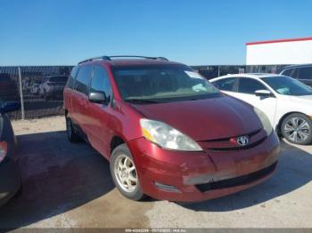  Salvage Toyota Sienna