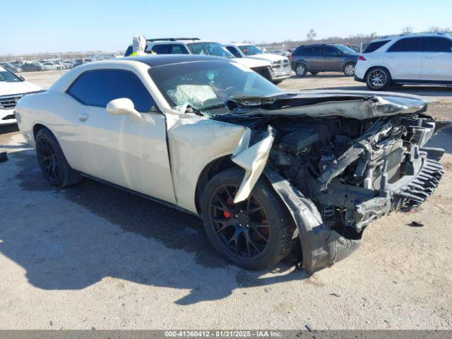  Salvage Dodge Challenger