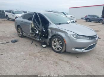  Salvage Chrysler 200