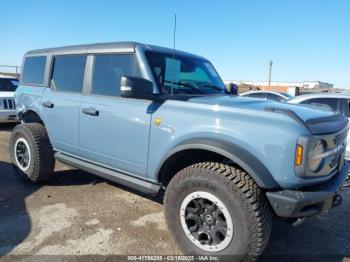  Salvage Ford Bronco