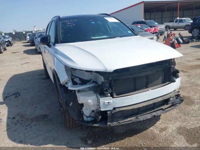  Salvage Volvo XC40