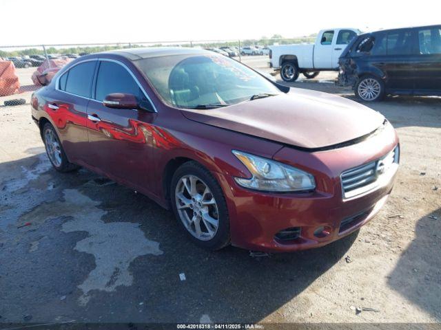  Salvage Nissan Maxima