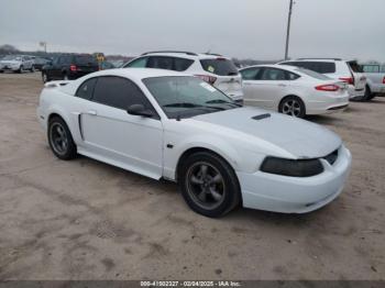  Salvage Ford Mustang