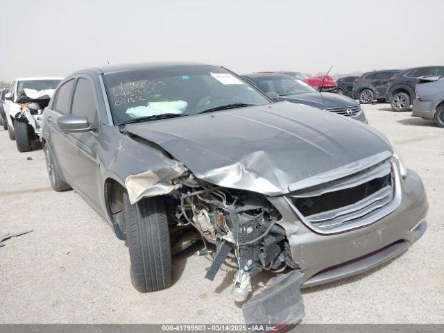  Salvage Chrysler 200