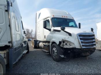  Salvage Freightliner New Cascadia 126
