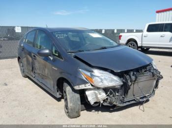  Salvage Toyota Prius
