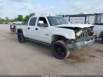  Salvage Chevrolet Silverado 2500