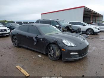  Salvage Porsche Panamera
