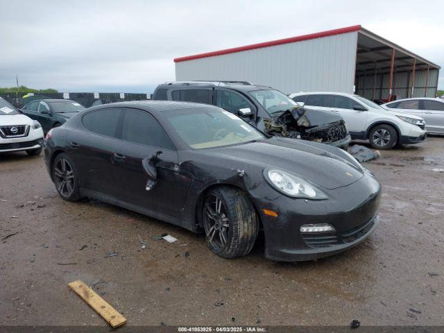  Salvage Porsche Panamera