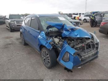 Salvage Nissan Kicks
