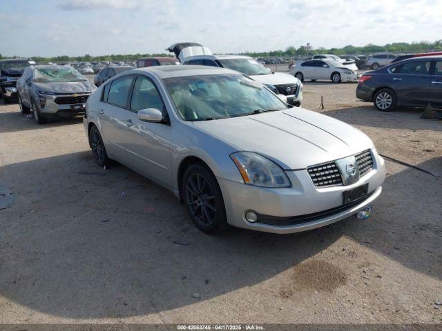  Salvage Nissan Maxima