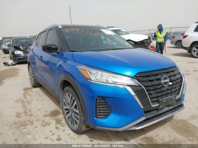  Salvage Nissan Kicks