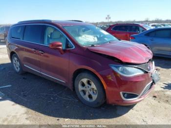  Salvage Chrysler Pacifica