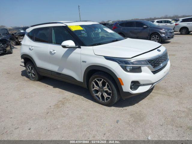  Salvage Kia Seltos