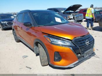  Salvage Nissan Kicks