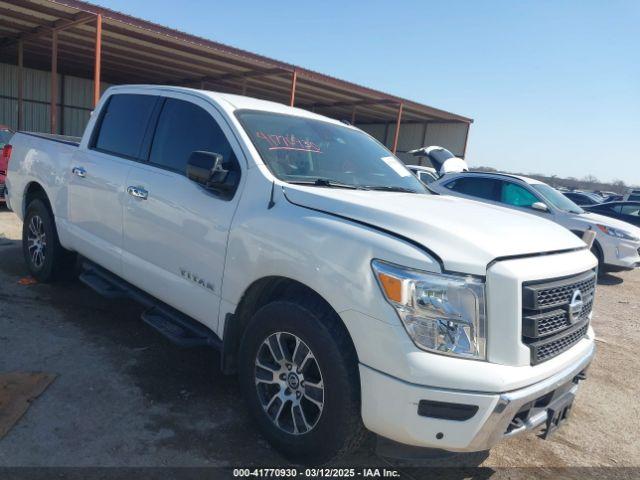  Salvage Nissan Titan