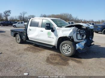  Salvage Chevrolet Silverado 2500