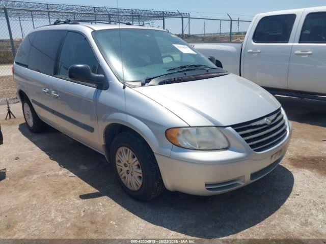  Salvage Chrysler Town & Country