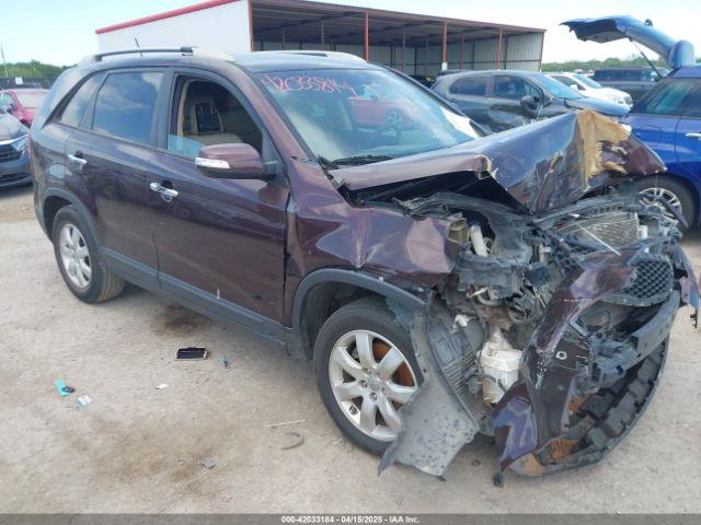  Salvage Kia Sorento