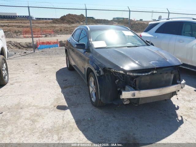  Salvage Mercedes-Benz GLA