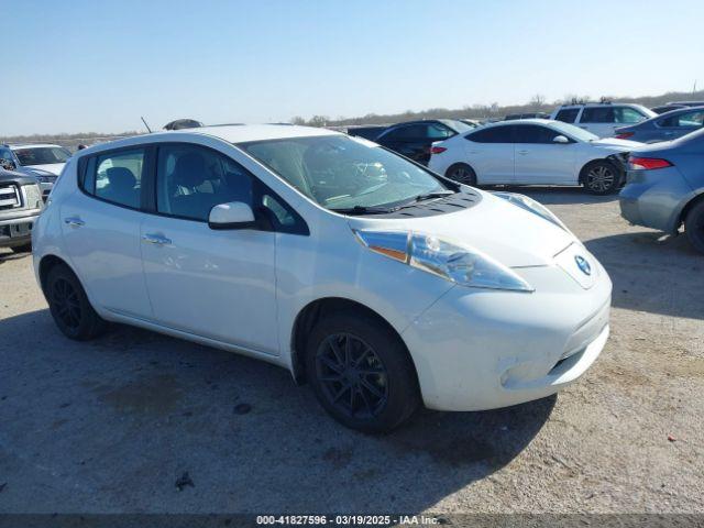  Salvage Nissan LEAF