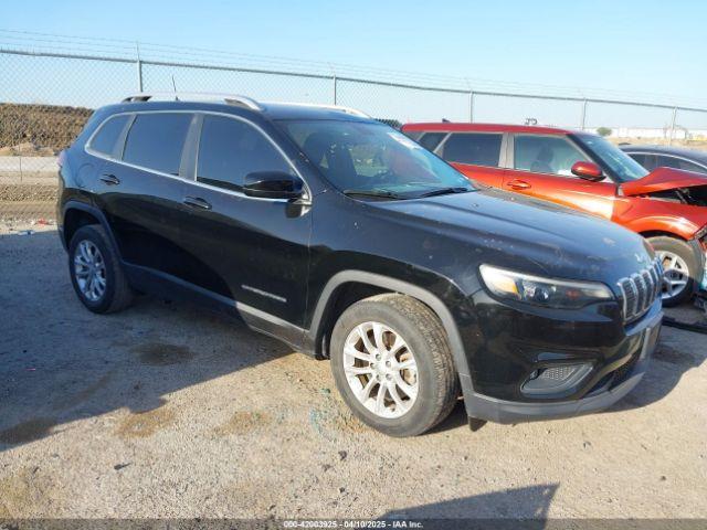  Salvage Jeep Cherokee