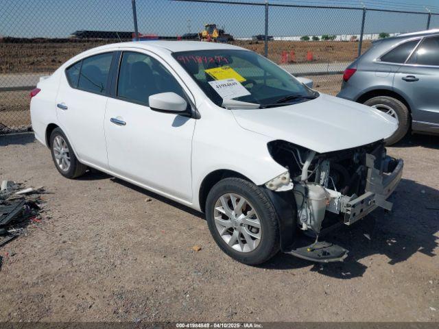  Salvage Nissan Versa