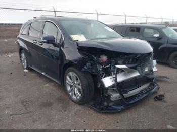  Salvage Toyota Sienna
