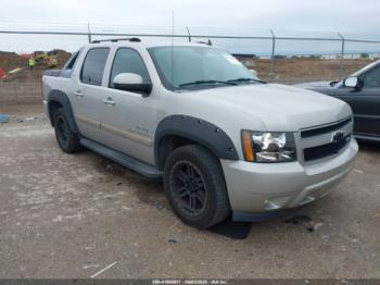  Salvage Chevrolet Avalanche 1500