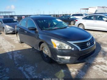  Salvage Nissan Altima