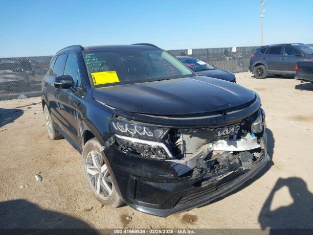  Salvage Kia Sorento