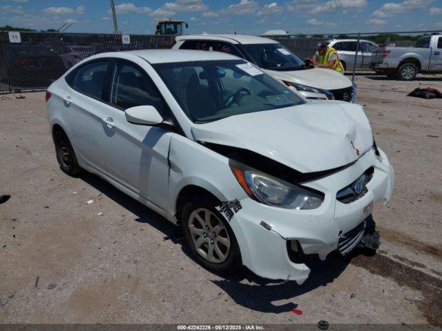  Salvage Hyundai ACCENT