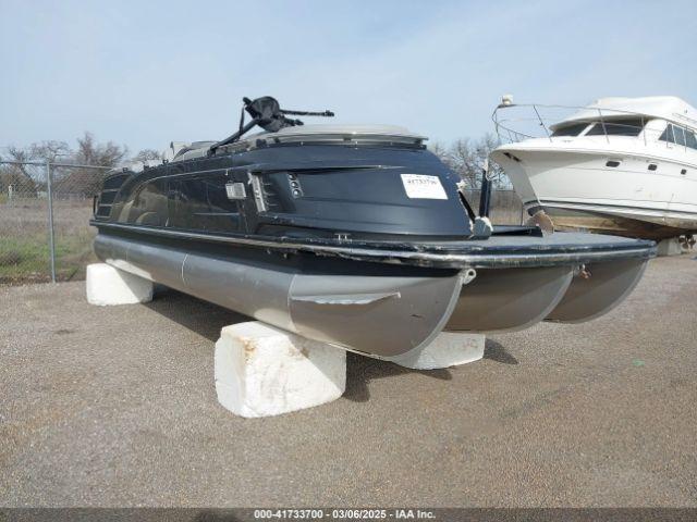  Salvage Bennington Other