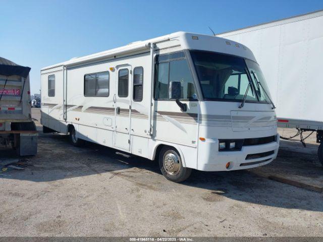  Salvage Workhorse Custom Cha Motorhome Chassis