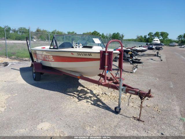  Salvage Correct Craft Boat